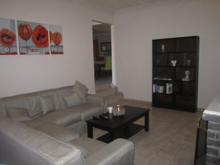 Valley View Sister Lounge